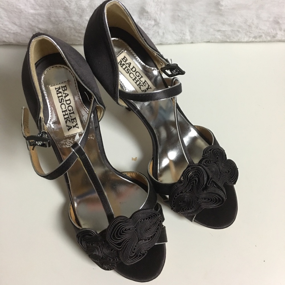 BADGLEY MISCHIKA gray event shoes